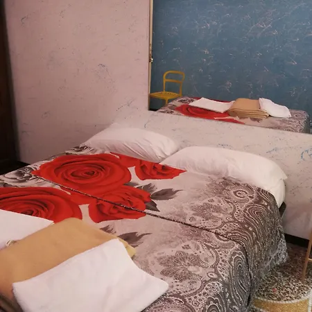 Le Della Ste - Grattacielo Guest house